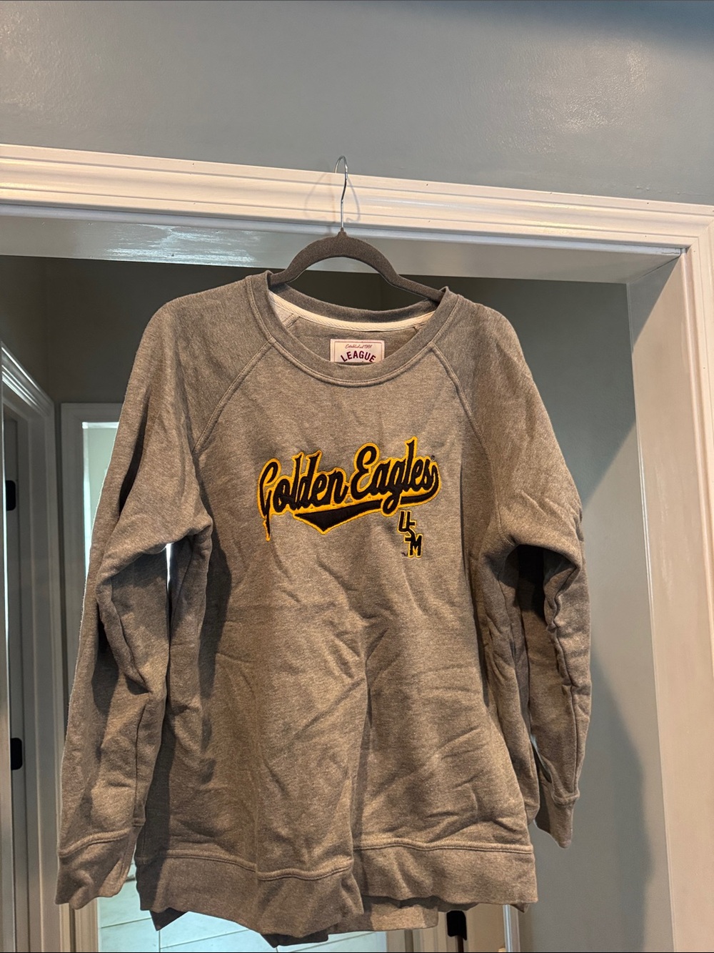 Golden Eagles Gray Crewneck Sweatshirt Southern Miss USM